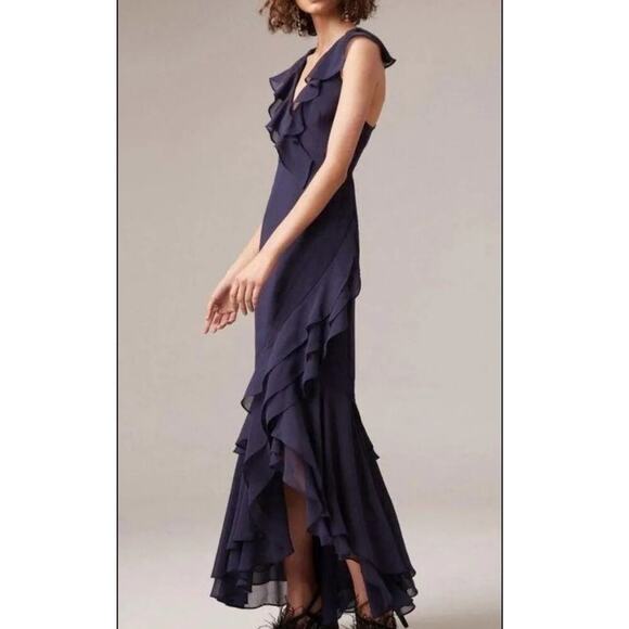 C/MEO COLLECTIVE Be About You Navy V-Neckline Long Gown Dress Size Medium - Picture 2 of 15